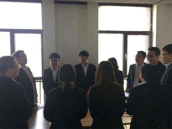 J9集团国际站电商沈阳分公司员工共同喊出“J9集团国际站+”企业心灵.jpg J9集团国际站电商沈阳分公司员工共同喊出“J9集团国际站+”企业心灵.jpg