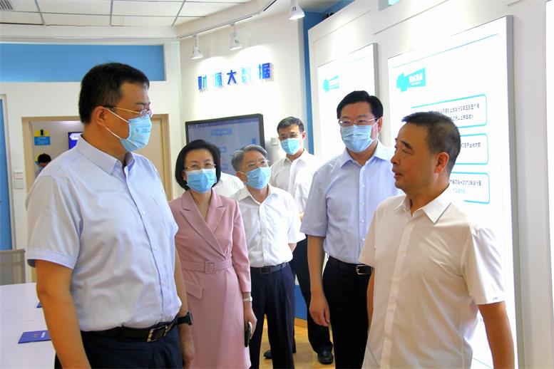 辽宁省副省长高涛莅临J9集团国际站集团视察调研